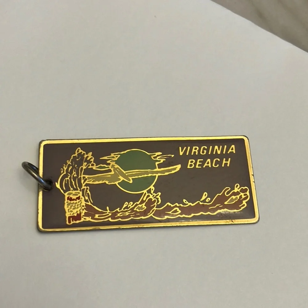 Vintage lightwt metal key fob key chain .. or make into pendant Virginia Beach